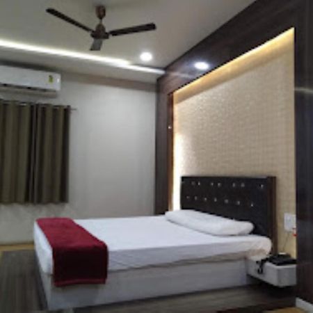 Hotel Shambhavi , Madhya Pradesh Betūl Екстериор снимка